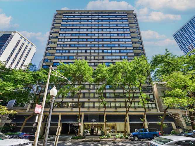 33 E Cedar St #8D Chicago, IL 60611 | MLS 11802258 Photo 1