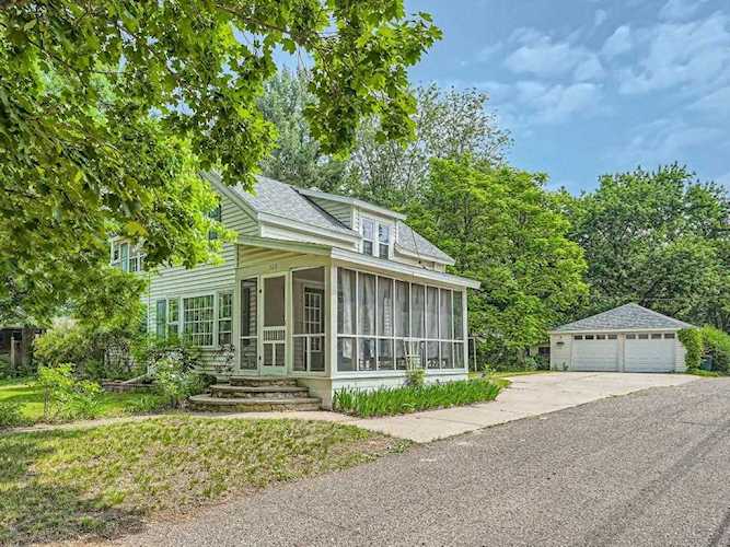 320 6th Street Hudson, WI 54016 | MLS 6382196 Photo 1