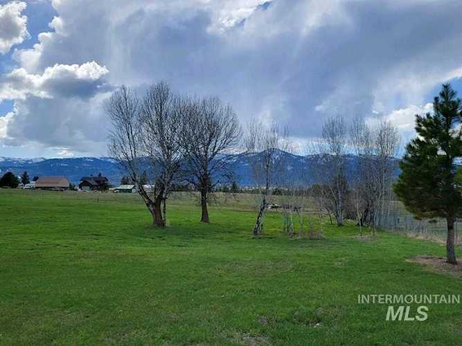 TBD Goslin Loop Cascade, ID 83611