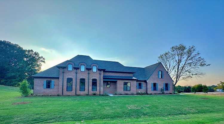 126 Mayfield Drive Oxford, MS 38655