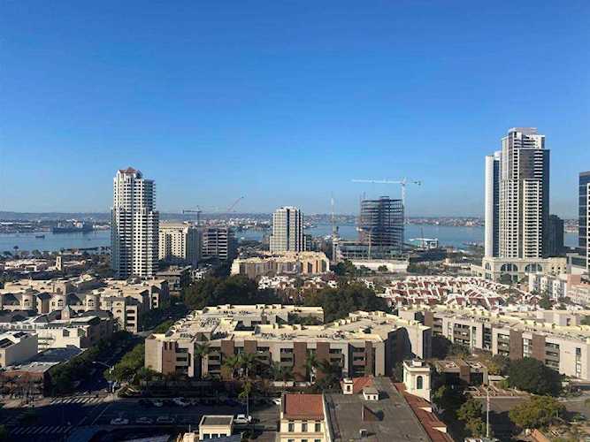 700 Front St #1402 San Diego, CA 92101