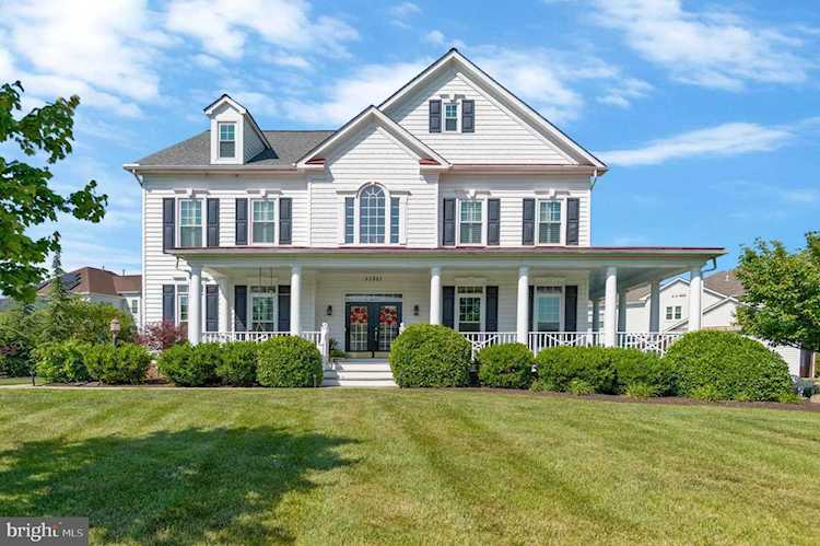 43801 Paramount Place Chantilly, VA 20152 | MLS VALO2050442 Photo 1