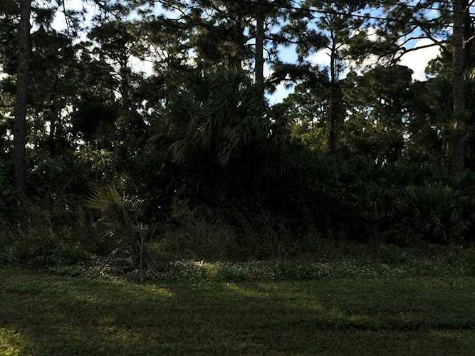3272 SW Port St Lucie Street, Port St Lucie, FL 34953 | MLS #R10895602 Photo 1