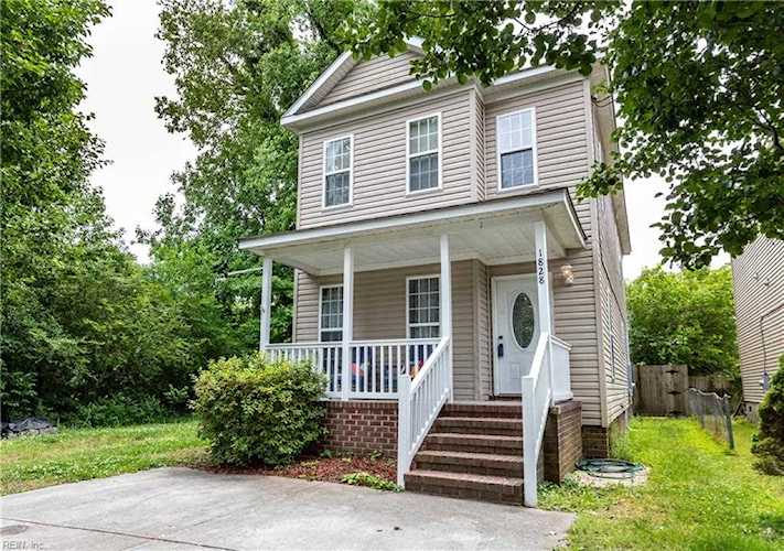 home for sale in Wilmund Place Chesapeake VA 23323 - MLS 10489897 Photo 1