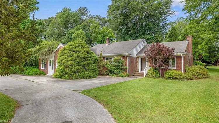 3152 Tyre Neck Rd Chesapeake, VA 23321 | MLS 10489917 Photo 1