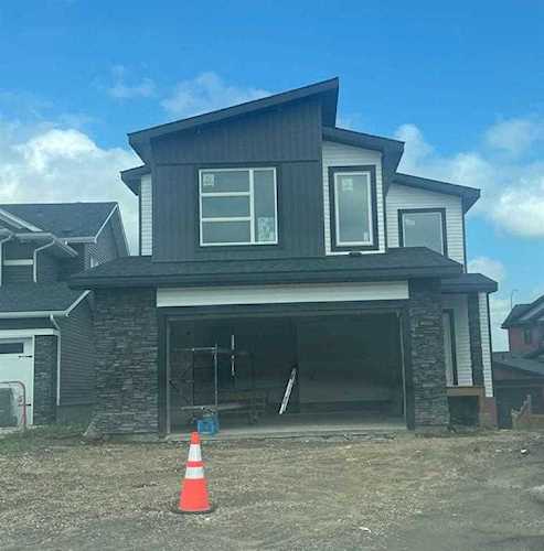 137 Shalestone Place Fort McMurray AB T9K 0| MLS#A2056189 - Jennifer Fahey Photo 1