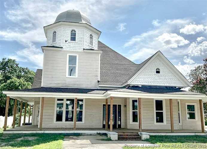 111 W Pope St Dunn, NC 28334 home for sale, MLS#705502 - My Integra Realty Photo 1