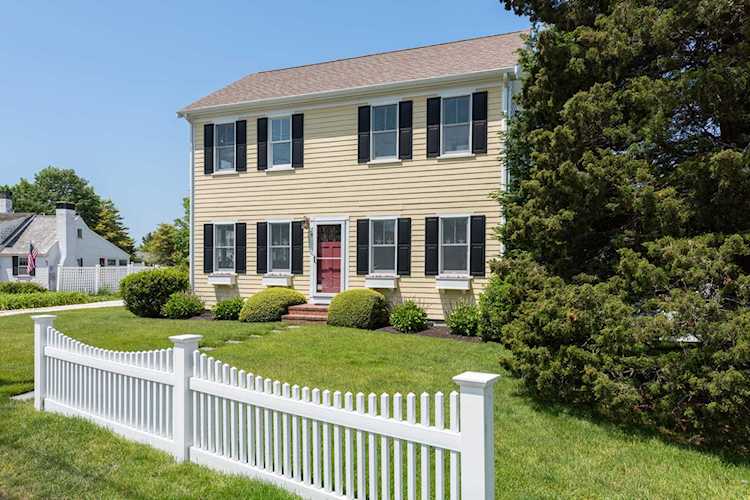 84 Bank Street Harwich Port, MA 02646 | MLS 22302229 Photo 1