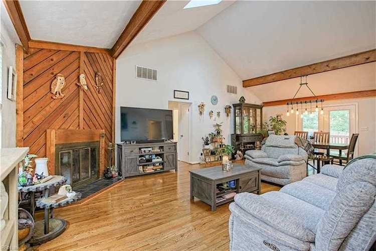 628 Treemont Ct Chesapeake, VA 23323 | MLS 10489912 Photo 1
