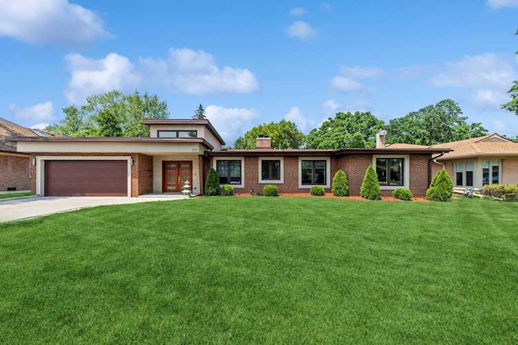 2310 Edna Ave Park Ridge, IL 60068 | MLS 11804006 Photo 1