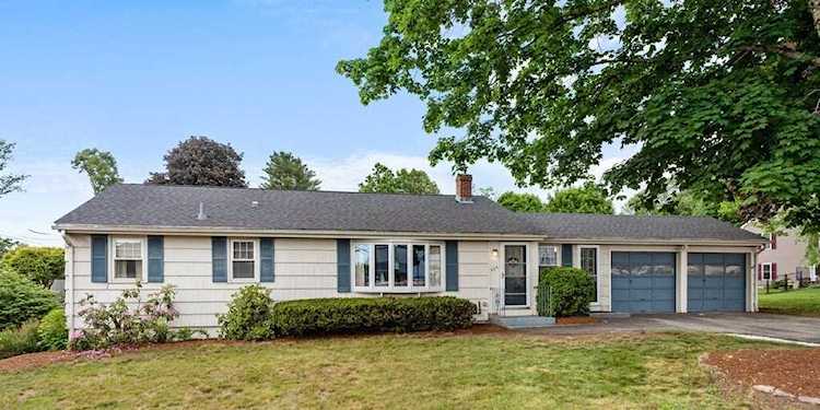Spencer, 325 Main St, MA, home for sale, MLS#:73120652 Photo 1