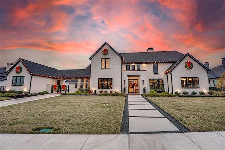 527 Lodge Hill Drive Heath, TX 75032
