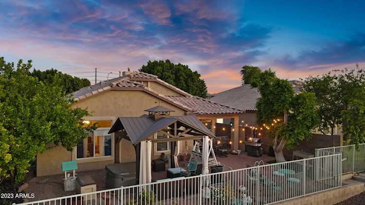 10810 W Almeria Road Avondale, AZ 85392