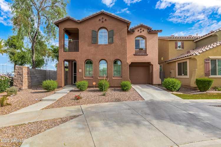 7729 W Giles Road Phoenix, AZ 85035 | MLS 6566916 Photo 1