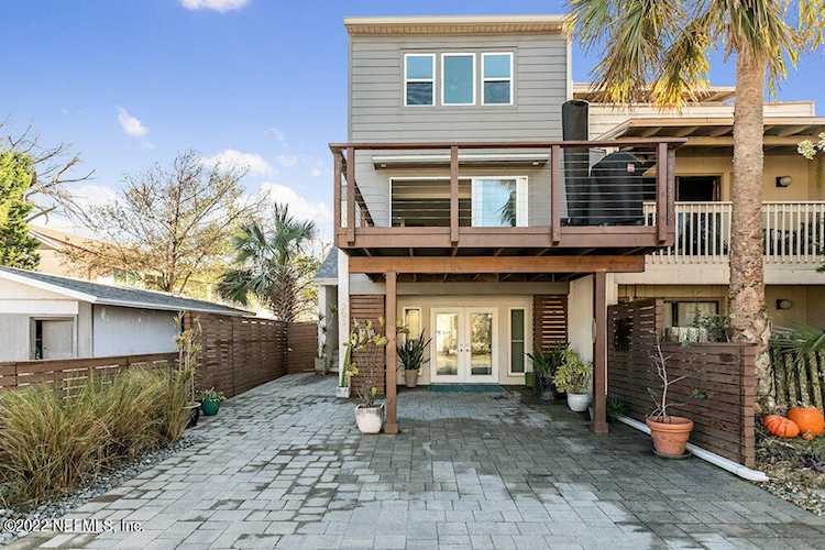 203 Myra ST Neptune Beach, FL 32266