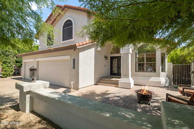 2010 E Diamond Drive Tempe, AZ 85283 | MLS 6567001 Photo 1