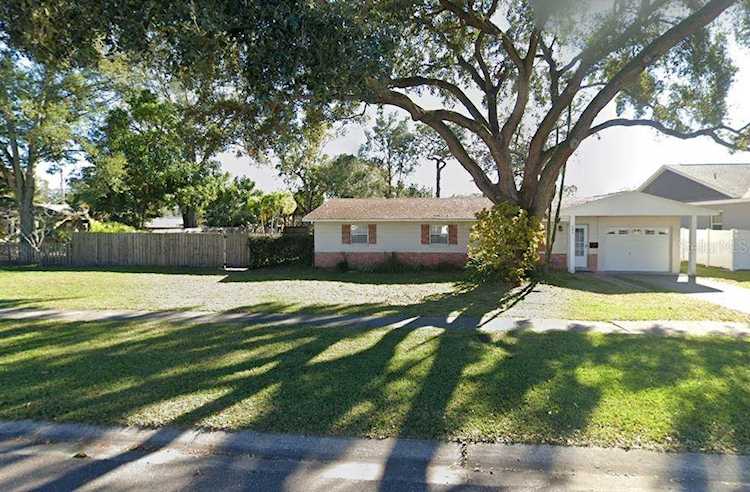 St. Petersburg Homes for Sale, 202 35th Ave N, MLS# U8203284 Buyers Broker of Florida Photo 1