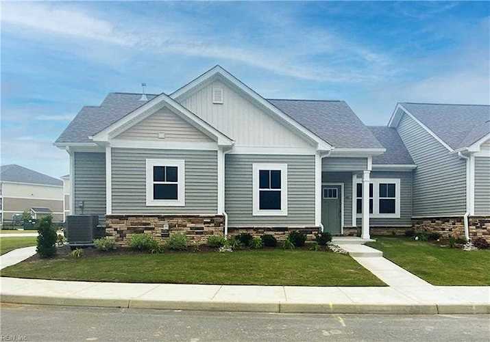 home for sale in Hallstead Reserve Suffolk VA 23434 - MLS 10490148 Photo 1