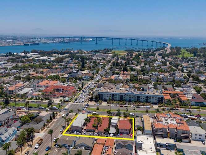 308-330 Orange Ave Coronado, CA 92118