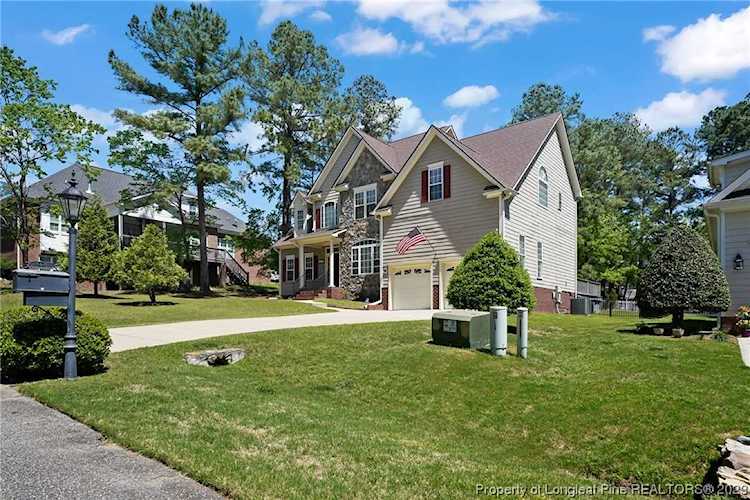 206 Leaning Pine Circle Spring Lake, NC 28390