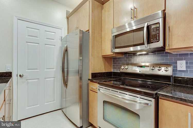 1591 Spring Gate Dr #3303 Mclean| VA | Listings Updated Every 15 Minutes Photo 1