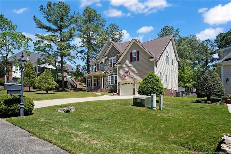 206 Leaning Pine Circle Spring Lake, NC 28390