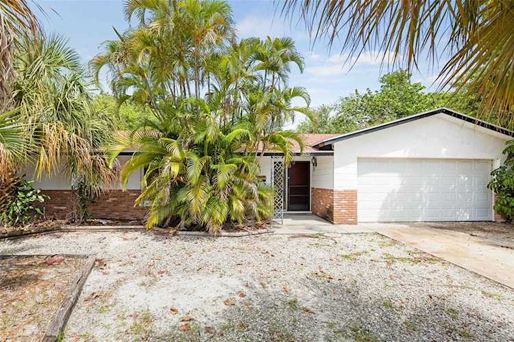 2650 E Vina Del Mar Blvd St. Pete Beach, FL 33706