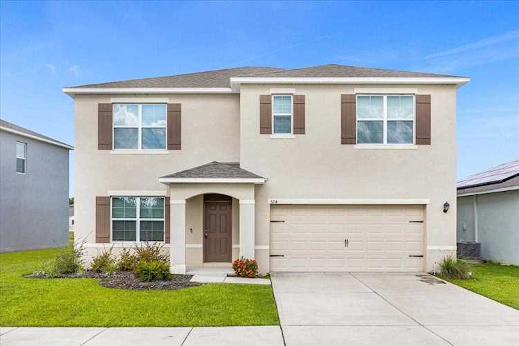 324 Summershore Dr Auburndale, FL 33823