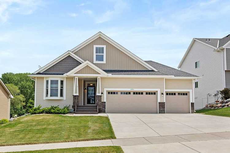 12921 Rose Bluff Boulevard Burnsville, MN 55337