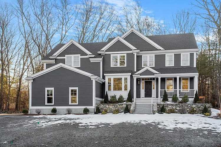 Bedford, 7 Woodmoor Dr, MA, home for sale, MLS#:73009286 Photo 1