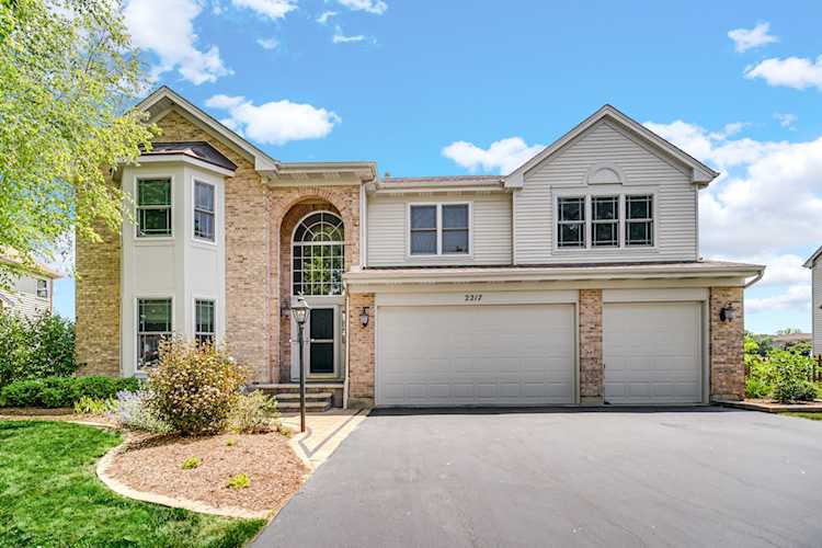 2217 Moser Ln Algonquin, IL 60102 | MLS 11806446 Photo 1