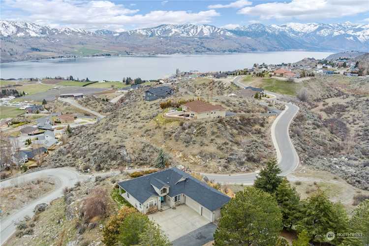 101 Long DrChelanSecure your beautiful piece of Chelan now! Unobstructed lake views from this unique Golf Course...98816home for sale$800,000 Photo 1