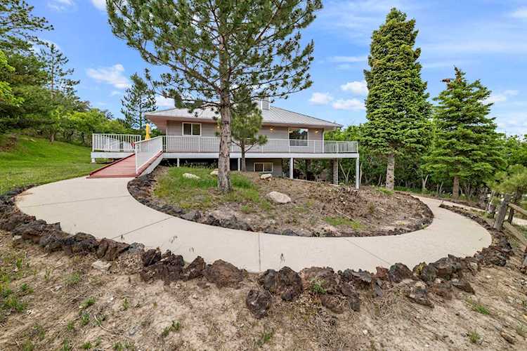 588 S Lloyd Canyon DR Pine Valley, UT 84781