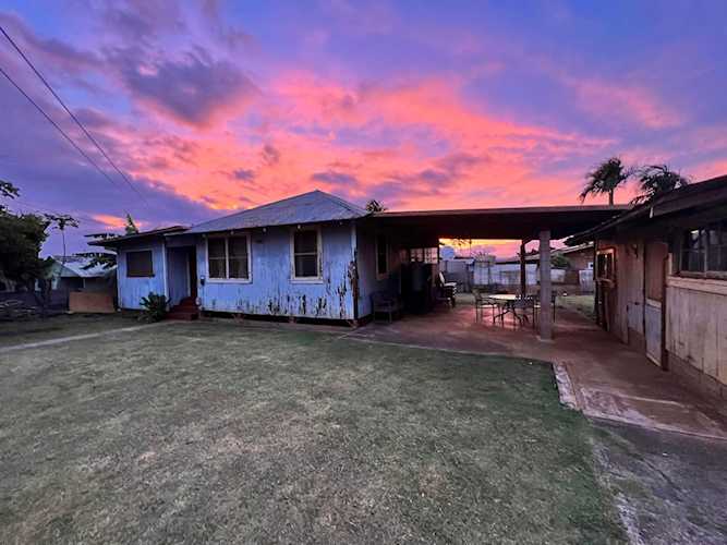953 Akaaka St Makawao, HI 96768