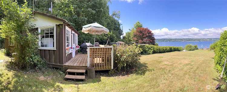 14016 SW Bates Rd Vashon, WA 98070