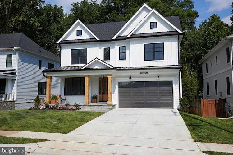 10500 Parkwood Dr Kensington, MD 20895