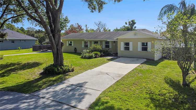 2355 Beverly St Oviedo, FL 32765 | MLS O6118136 Photo 1