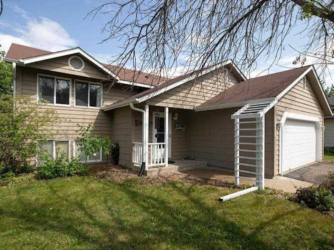 13655 Lynn Circle Savage, MN 55378