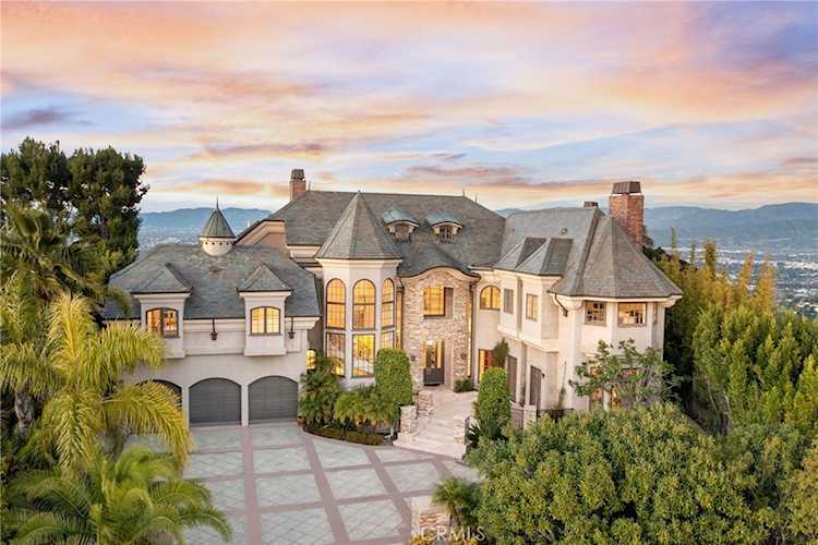 13320 Mulholland Dr Beverly Hills, CA 90210