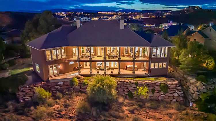16 N Lions Head CIR Washington, UT 84780