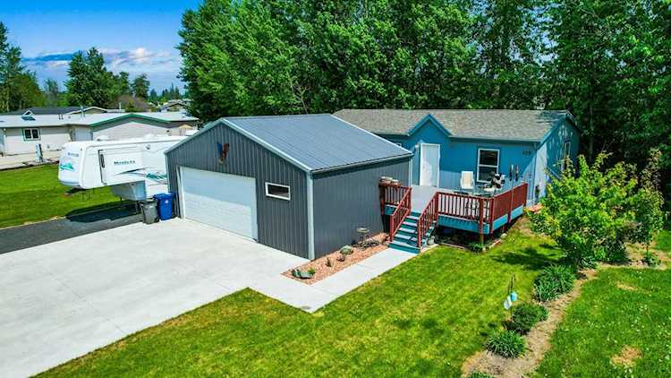 325 E Meadowmere Way Deer Park, WA 99006