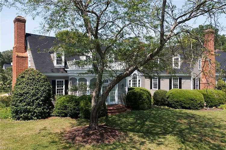 103 Cradle Point Ln North, VA 23128