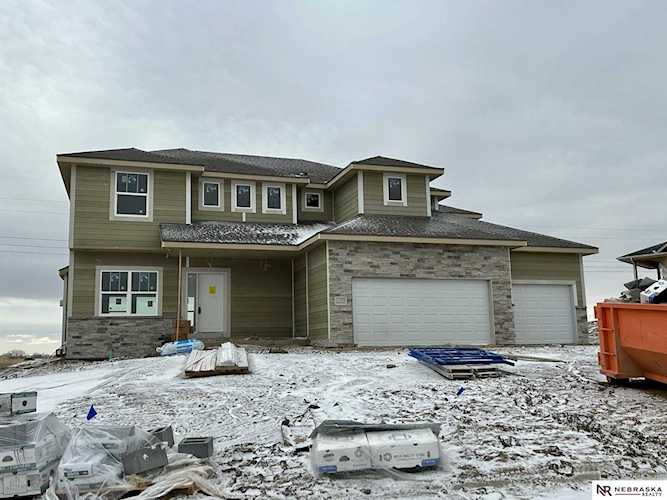 11025 Hardwood Dr Papillion, NE 68046 | MLS 22301652 Photo 1