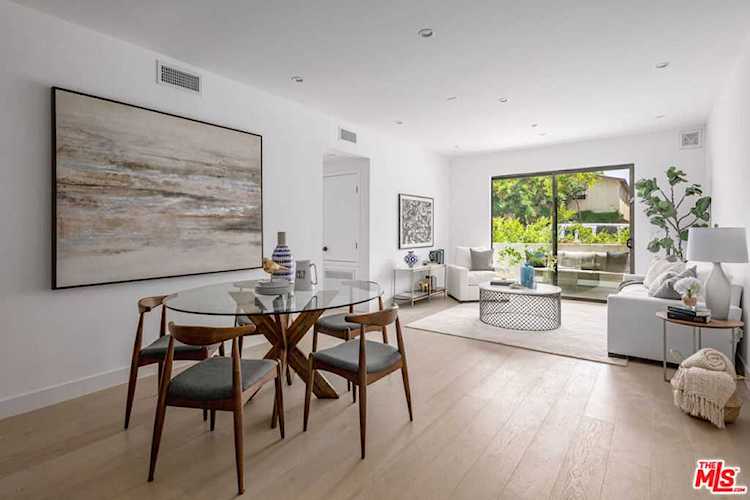 1123 S Shenandoah St #202 Los Angeles, CA 90035