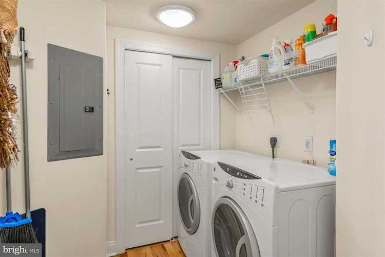 121 81st St #204 Ocean City, MD 21842