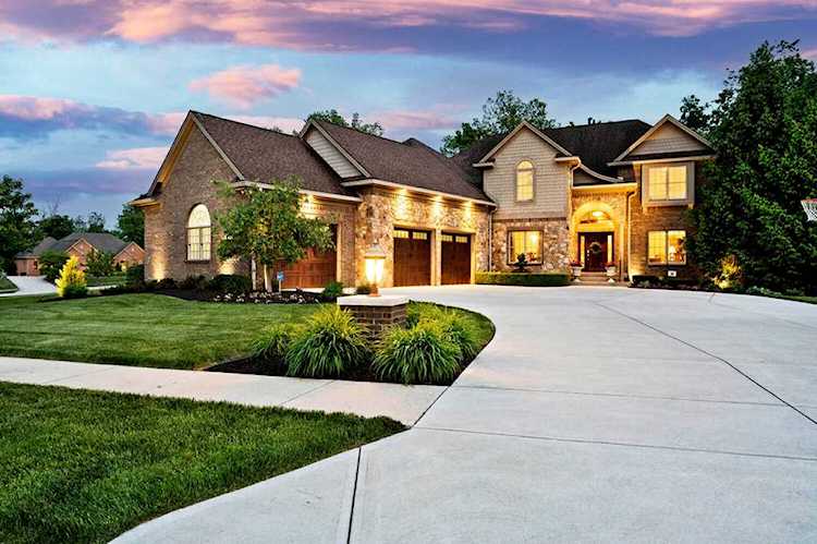 4655 Pearcrest Way Greenwood, IN 46143