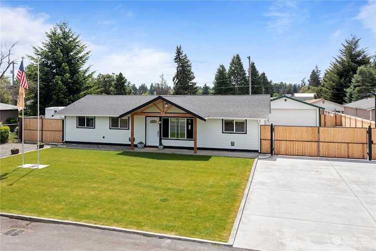984451202 138th St E68 - ParklandTacomaPRICE IMPROVEMENT!! DON'T MISS OUT - SCHEDULE A TOUR TODAY!! Transformation is the word that fits...Mayfair MeadowsPierce2062692WAhome for saleTacoma Photo 1