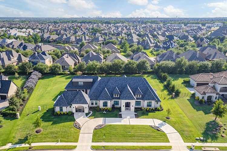 5604 Twin Cities Lane McKinney, TX 75070