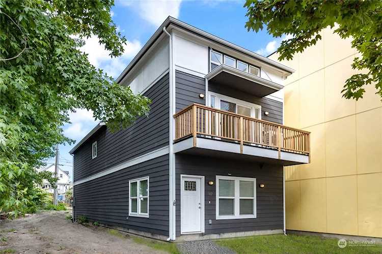 942 S M St Tacoma, WA 98405