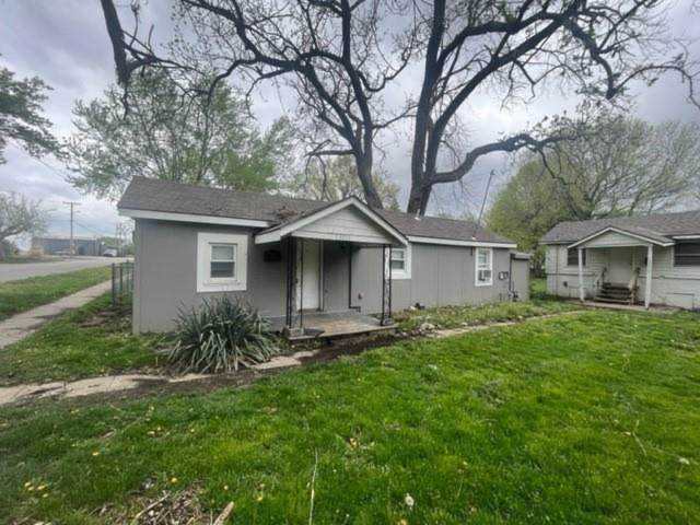 13011 7th St Grandview, MO 64030 | MLS 2423652 Photo 1
